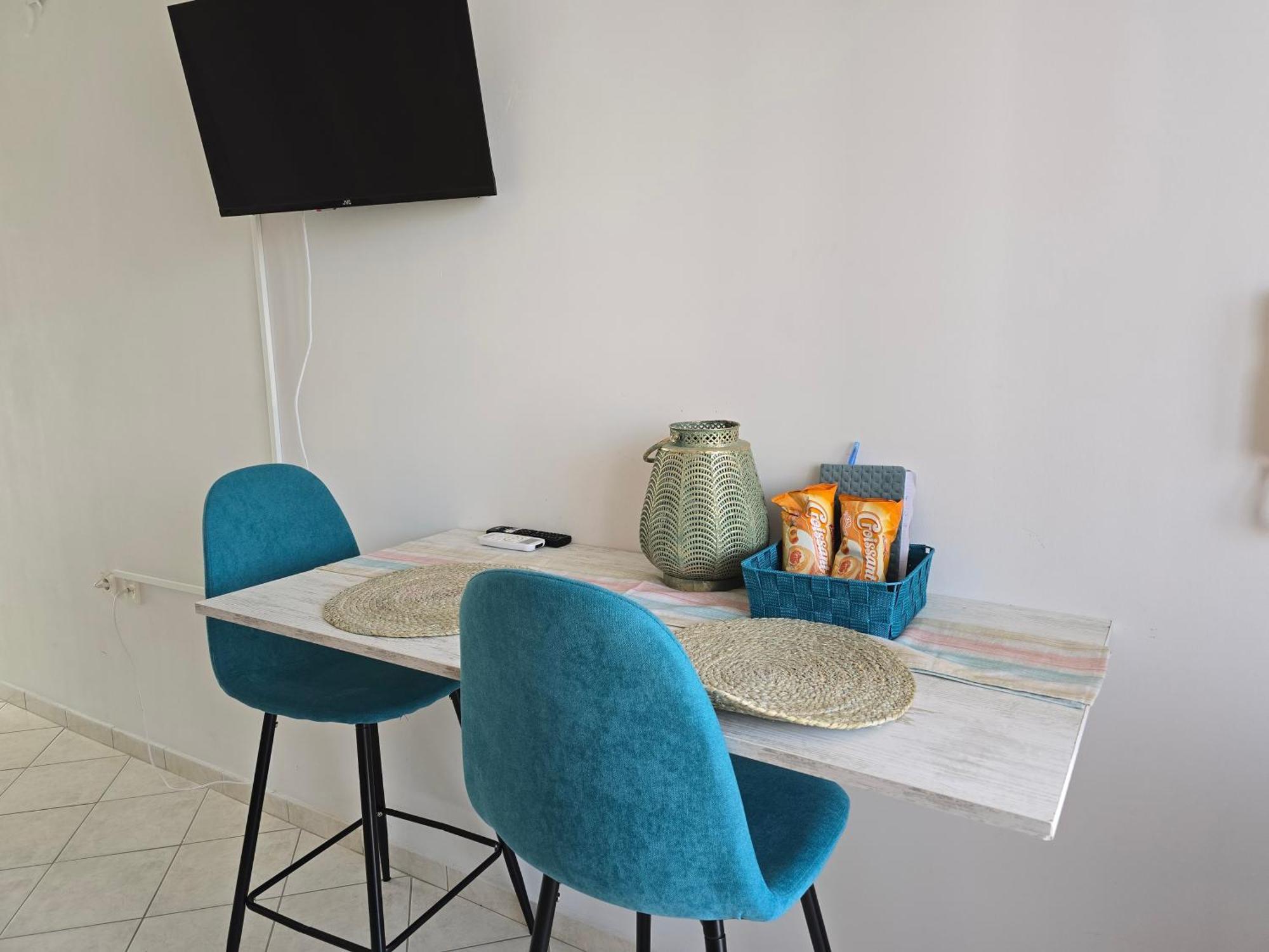 City Vibe By Open City Hotel Триполис Екстериор снимка
